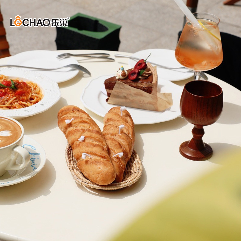 Bougie Parfumée En Forme De Gâteau Au Pain Moelleux Et Baguette Créative